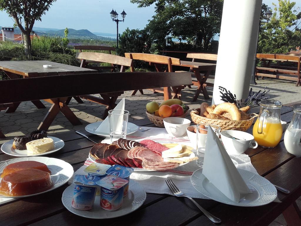 Koczor Winery & Guesthouse Balatonfured Exterior photo